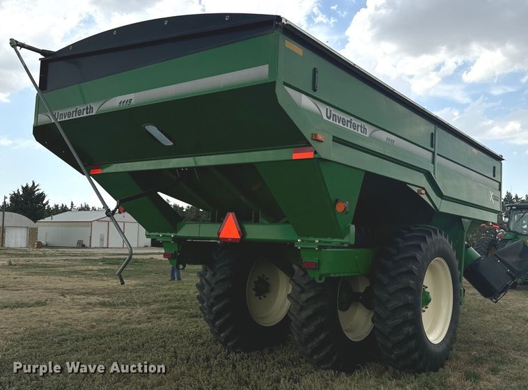 image for item DQ6954 Unverferth 1115 grain cart
