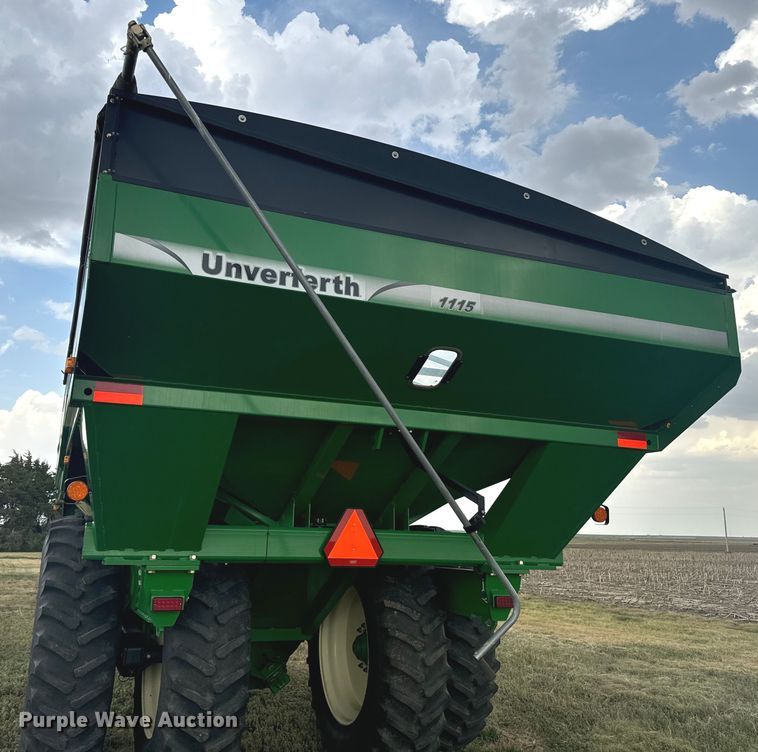 image for item DQ6954 Unverferth 1115 grain cart