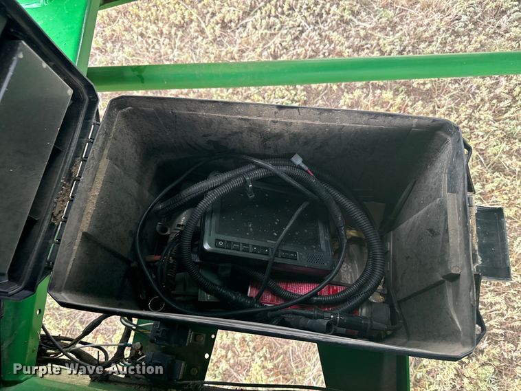 image for item DQ6954 Unverferth 1115 grain cart