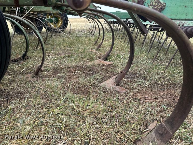 image for item DQ6956 John Deere 1010 field cultivator