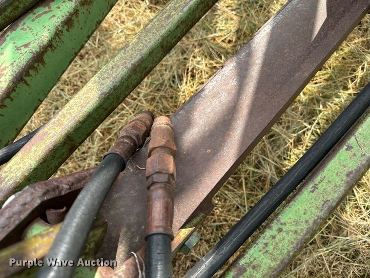 image for item DQ6957 John Deere F100H chisel