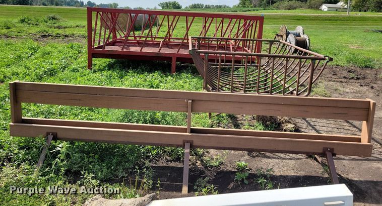 image for item DR4434 (3) hay bale feeders