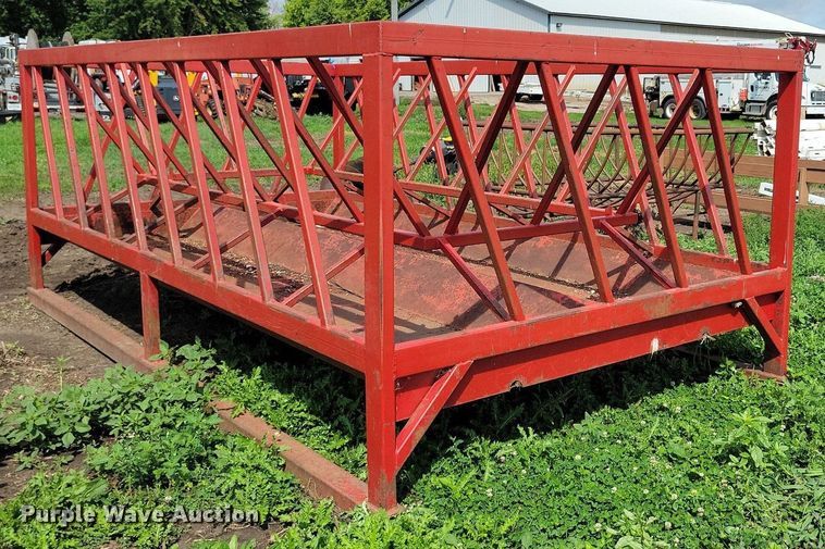 image for item DR4434 (3) hay bale feeders