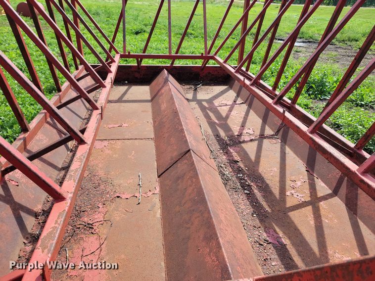 image for item DR4434 (3) hay bale feeders