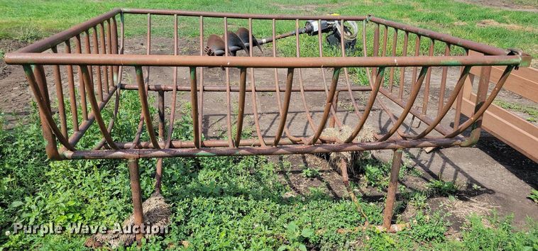 image for item DR4434 (3) hay bale feeders