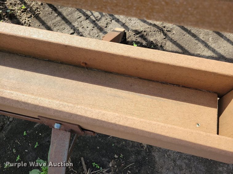 image for item DR4434 (3) hay bale feeders