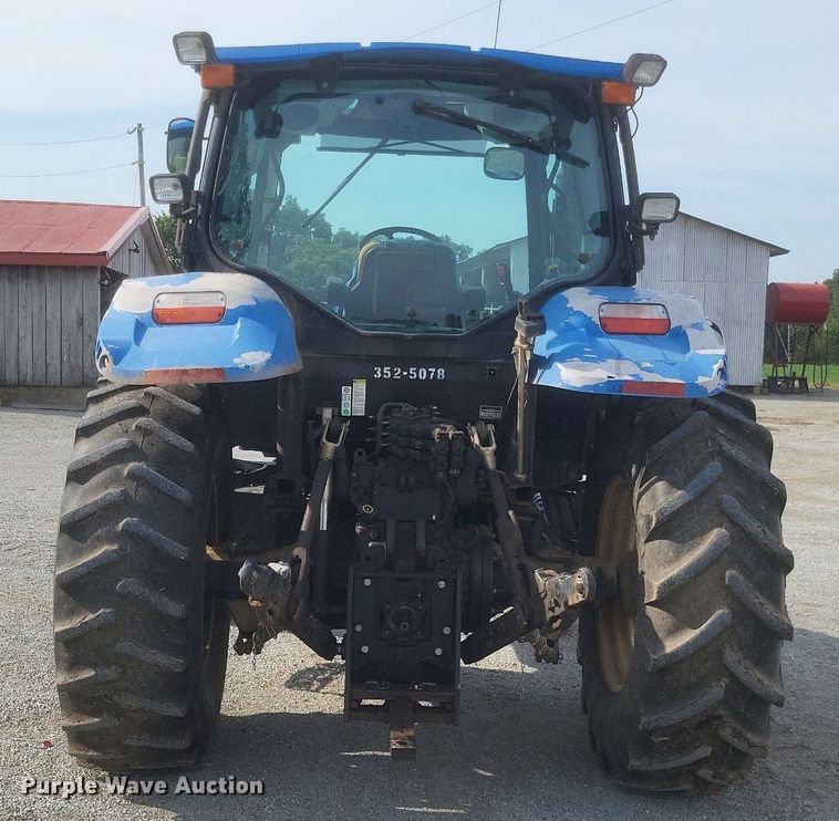 image for item DR4959 2009 New Holland  T6020 tractor