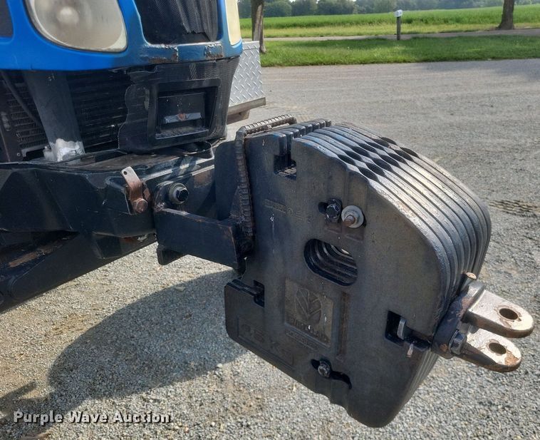 image for item DR4959 2009 New Holland  T6020 tractor