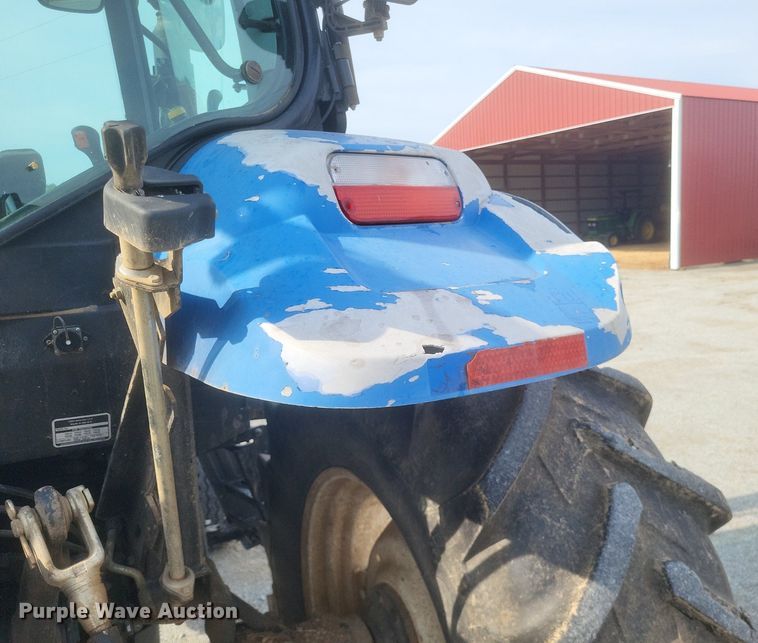 image for item DR4959 2009 New Holland  T6020 tractor