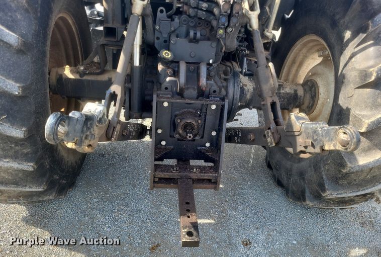 image for item DR4959 2009 New Holland  T6020 tractor