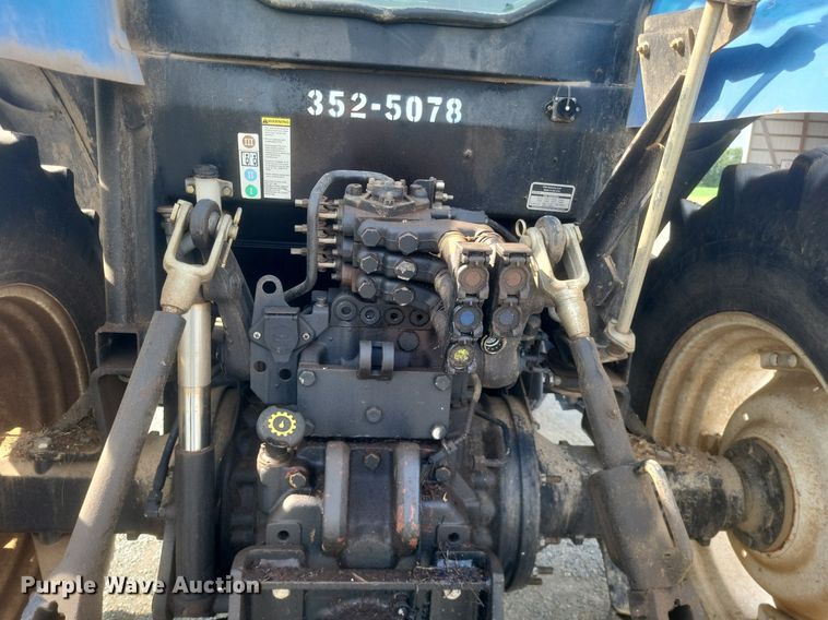 image for item DR4959 2009 New Holland  T6020 tractor