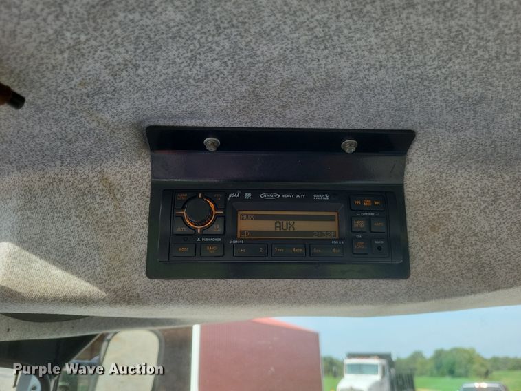 image for item DR4959 2009 New Holland  T6020 tractor