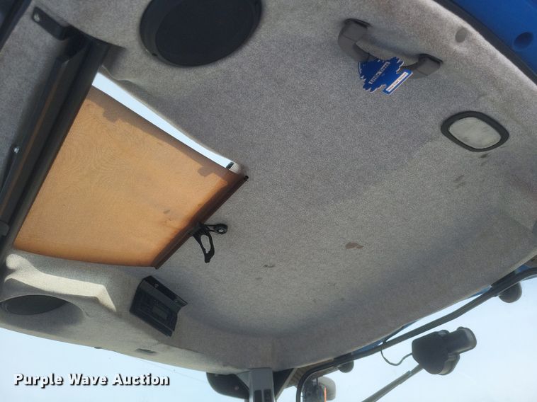 image for item DR4959 2009 New Holland  T6020 tractor