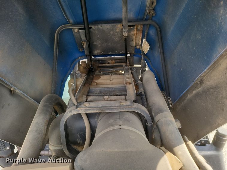 image for item DR4959 2009 New Holland  T6020 tractor