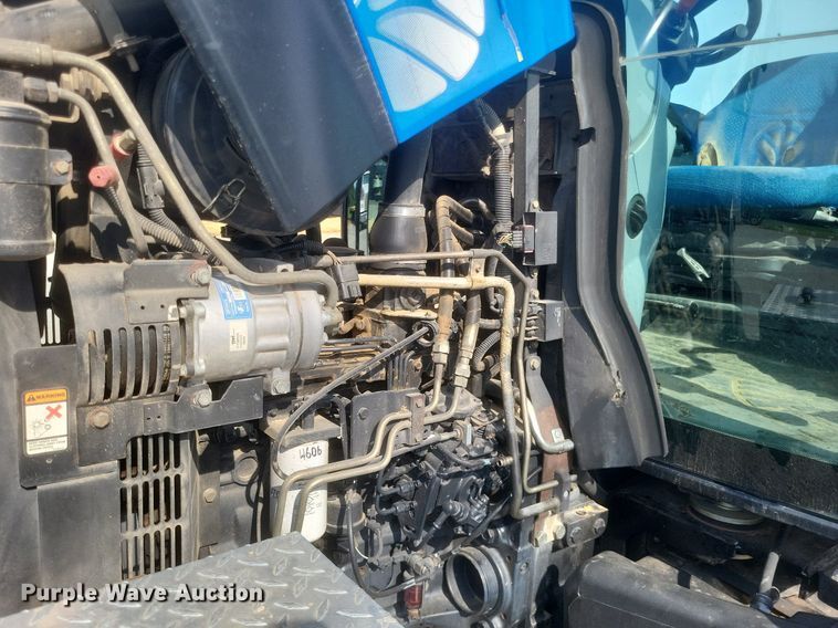 image for item DR4959 2009 New Holland  T6020 tractor