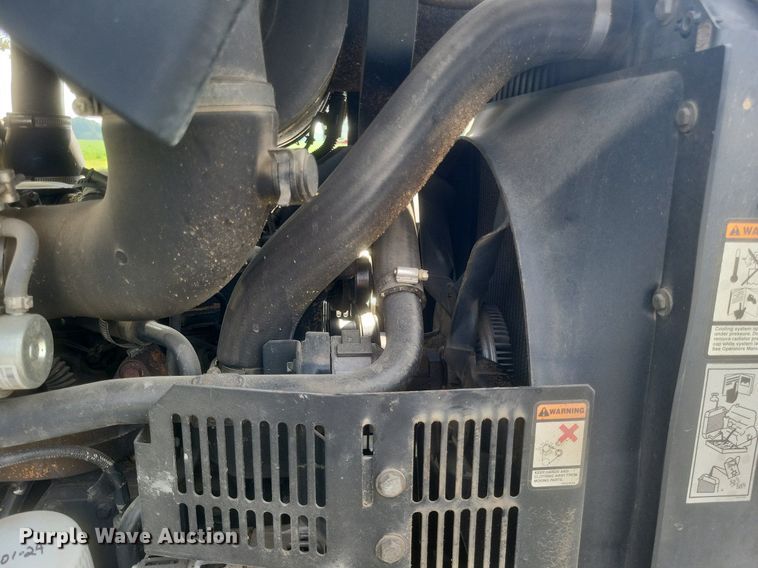 image for item DR4959 2009 New Holland  T6020 tractor