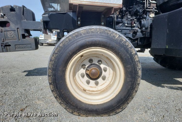 image for item DR4959 2009 New Holland  T6020 tractor