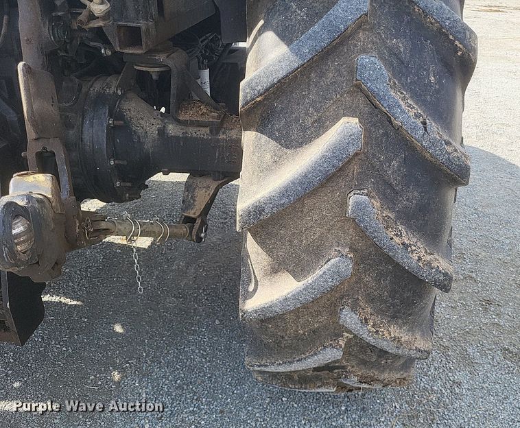 image for item DR4959 2009 New Holland  T6020 tractor