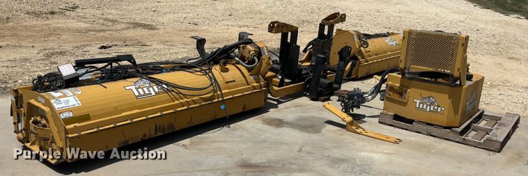 image for item DS2500 Tiger TGFR batwing flail mower