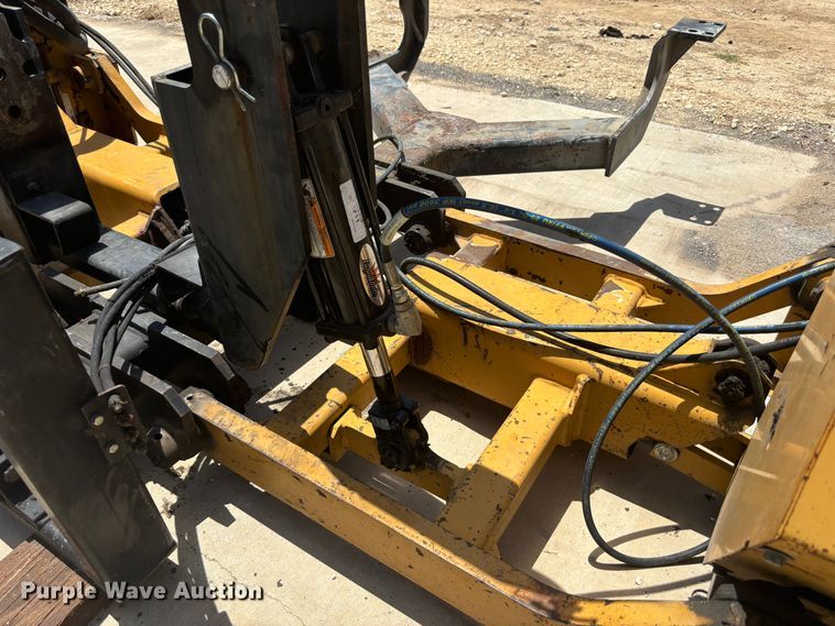 image for item DS2500 Tiger TGFR batwing flail mower