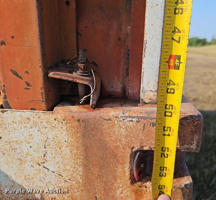 image for item DS4662 1974 Dodge D600 grain truck