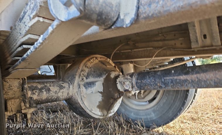 image for item DS4662 1974 Dodge D600 grain truck