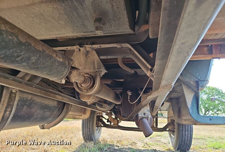 image for item DS4662 1974 Dodge D600 grain truck