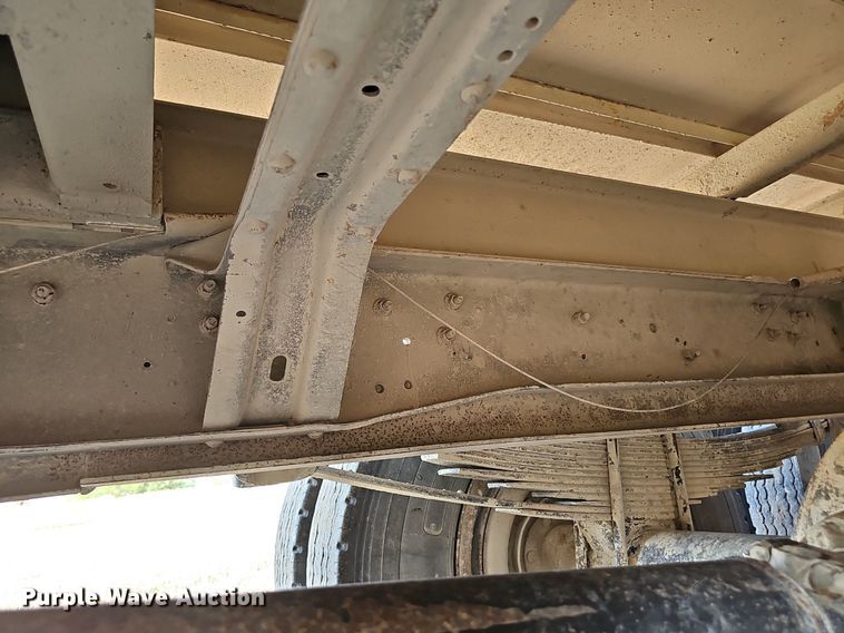 image for item DS4662 1974 Dodge D600 grain truck