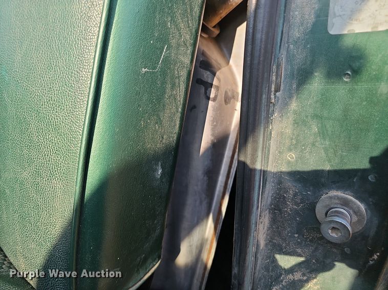 image for item DS4662 1974 Dodge D600 grain truck