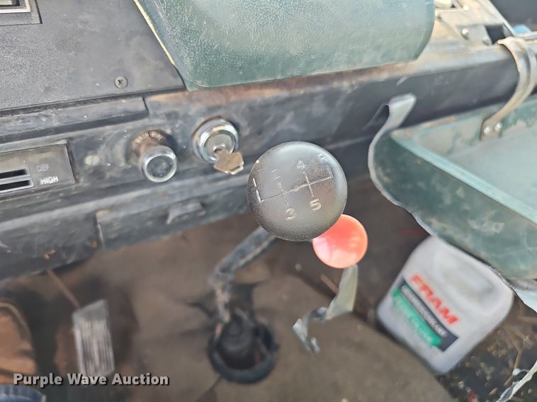 image for item DS4662 1974 Dodge D600 grain truck