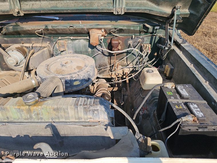 image for item DS4662 1974 Dodge D600 grain truck