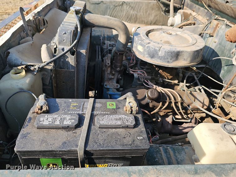 image for item DS4662 1974 Dodge D600 grain truck