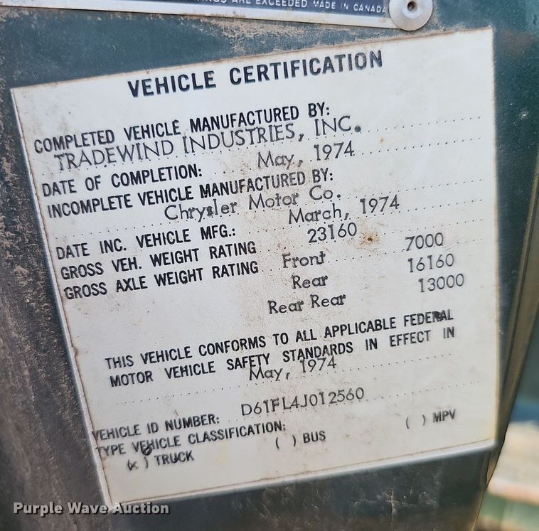 image for item DS4662 1974 Dodge D600 grain truck