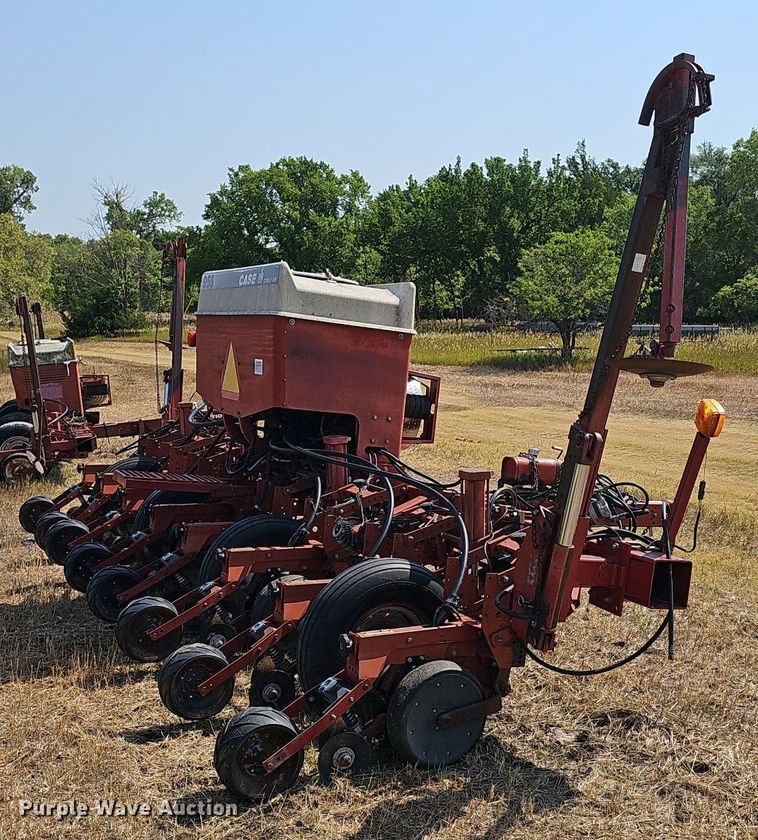 image for item DS4664 Case IH 955 Cyclone Air planter