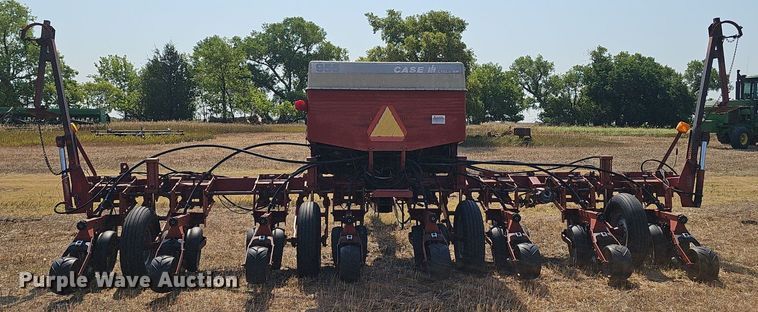 image for item DS4664 Case IH 955 Cyclone Air planter