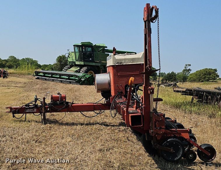 image for item DS4664 Case IH 955 Cyclone Air planter