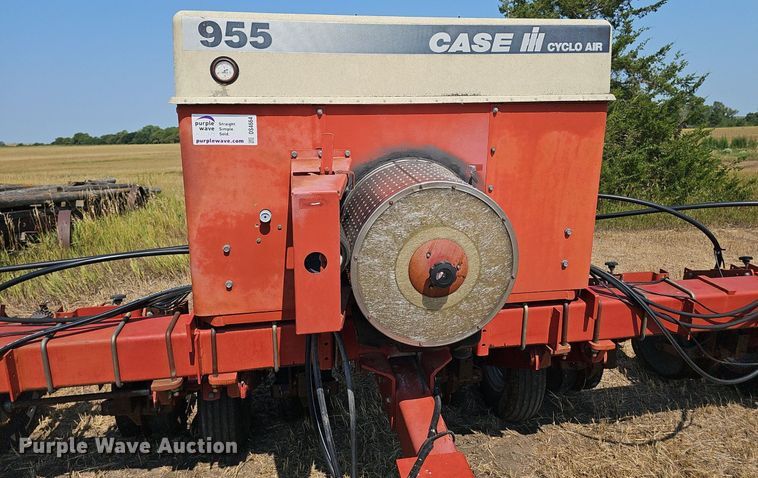 image for item DS4664 Case IH 955 Cyclone Air planter