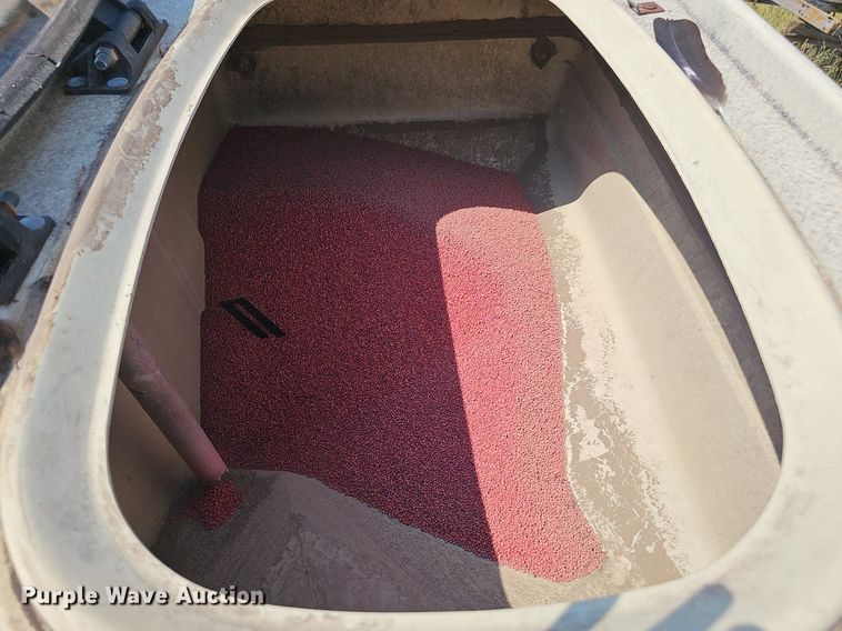 image for item DS4664 Case IH 955 Cyclone Air planter
