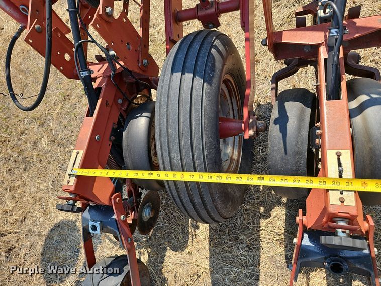 image for item DS4664 Case IH 955 Cyclone Air planter