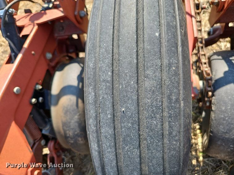 image for item DS4664 Case IH 955 Cyclone Air planter