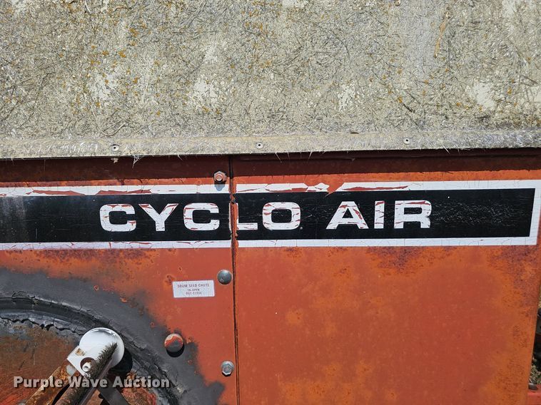 image for item DS4664 Case IH 955 Cyclone Air planter