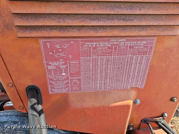 image for item DS4664 Case IH 955 Cyclone Air planter