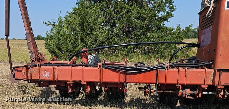 image for item DS4664 Case IH 955 Cyclone Air planter