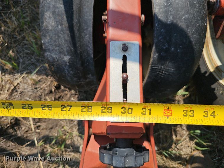 image for item DS4664 Case IH 955 Cyclone Air planter