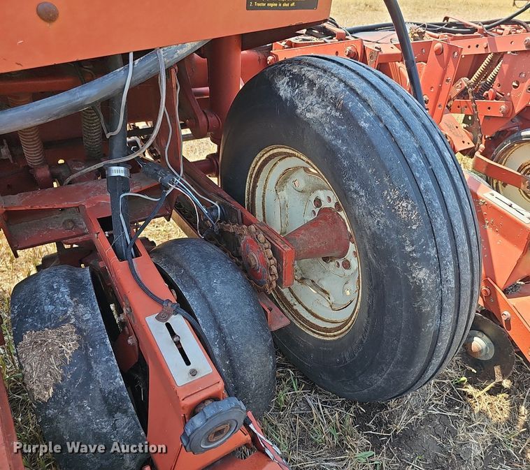 image for item DS4664 Case IH 955 Cyclone Air planter