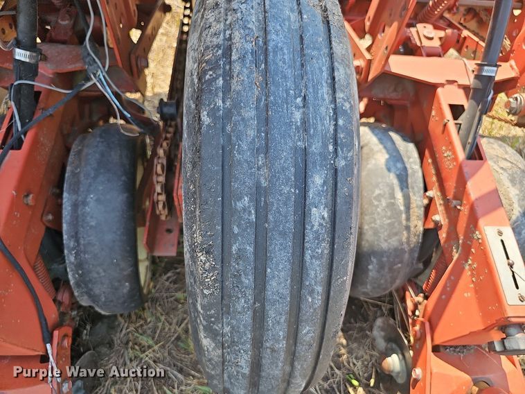 image for item DS4664 Case IH 955 Cyclone Air planter