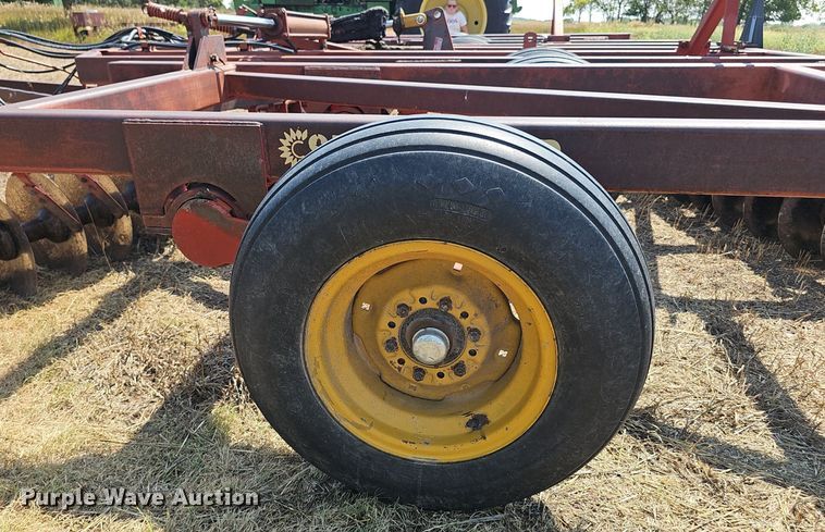 image for item DS4665 Sunflower 1230-24 double off-set disk