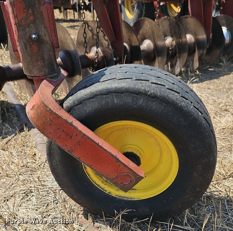 image for item DS4665 Sunflower 1230-24 double off-set disk