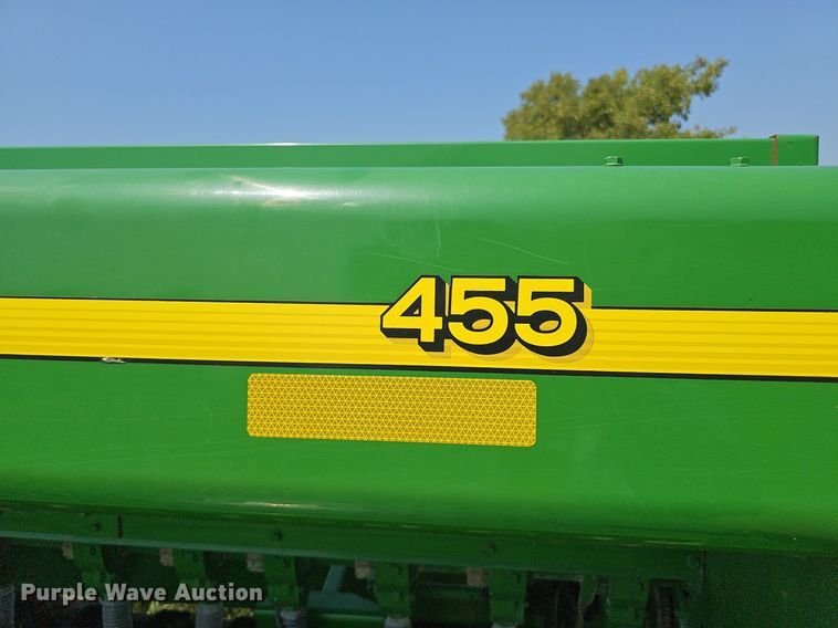 image for item DS4666 John Deere 455 grain drill