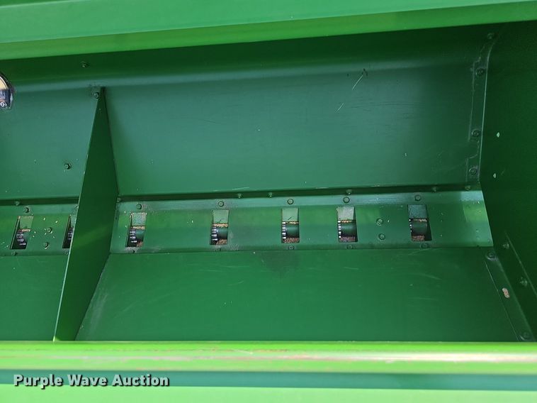 image for item DS4666 John Deere 455 grain drill